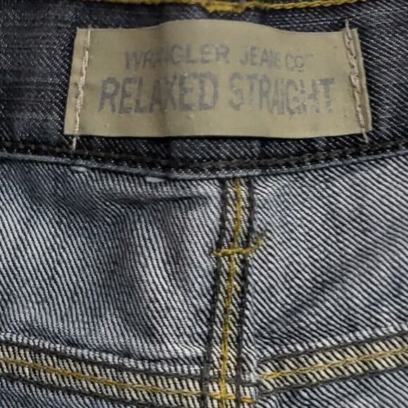 Wrangler Jeans Mens 38x32 Blue Gray Pants Western Faded Loose Work Trashed - Picture 5 of 8